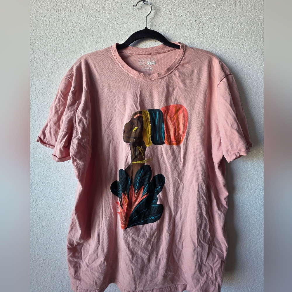 Artistic Pink Short Sleeve Tee
